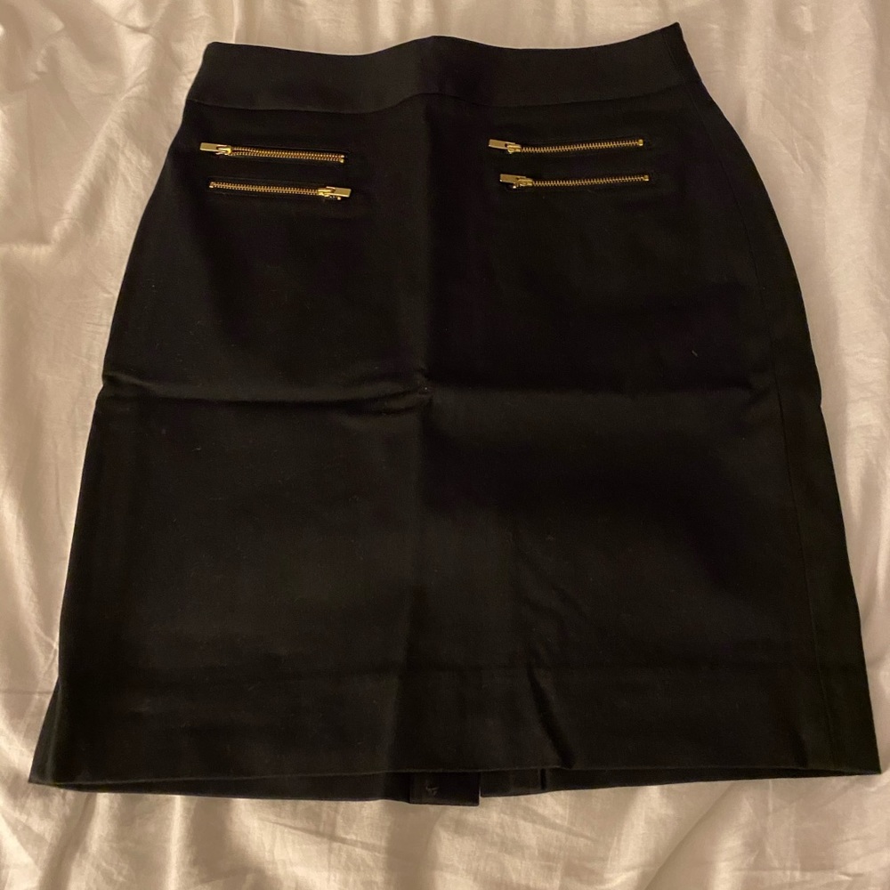 Banana Republic black skirt